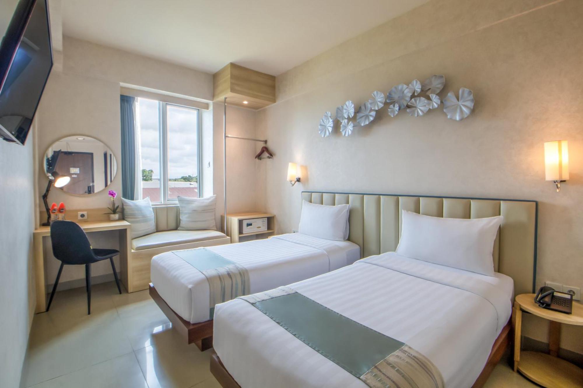 Solaris Hotel Malang Exterior foto